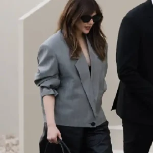 Paris Fashion Week Elizabeth Olsen Grey Blazer For Women