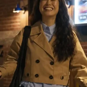 Shrinking Lukita Maxwell Beige Jacket