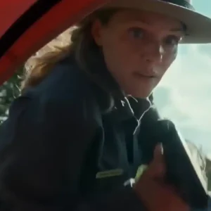 Anna Pigeon S01 Tracy Spiridakos Blue Jacket