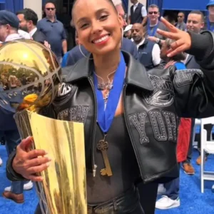 Alicia Keys New York Knicks NBA Championship Victory Parade 2026 Concert Performance Black Cropped Leather Jacket