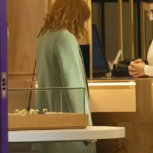 Diana Gómez TV Series Valeria Season 03 Green Wool Long Coat