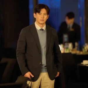 Colony Choi Hyeon Seok Black Blazer