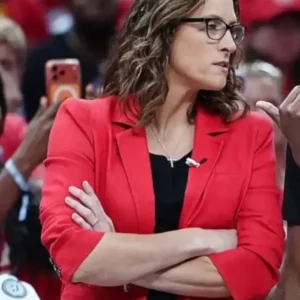 Stephanie White WNBA Playoffs 2026 Red Blazer